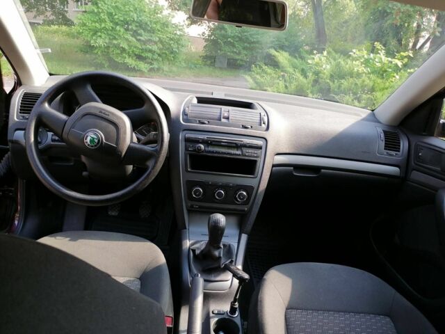 Червоний Шкода Октавія, об'ємом двигуна 1.2 л та пробігом 350 тис. км за 5000 $, фото 16 на Automoto.ua