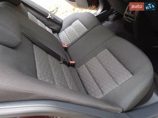 Красный Шкода Октавия, объемом двигателя 1.6 л и пробегом 156 тыс. км за 9500 $, фото 49 на Automoto.ua