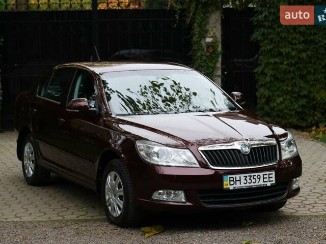 Красный Шкода Октавия, объемом двигателя 1.8 л и пробегом 40 тыс. км за 9600 $, фото 3 на Automoto.ua