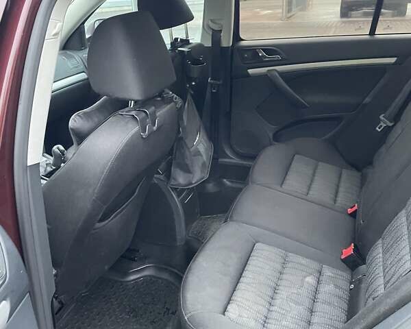 Красный Шкода Октавия, объемом двигателя 1.8 л и пробегом 167 тыс. км за 8200 $, фото 19 на Automoto.ua