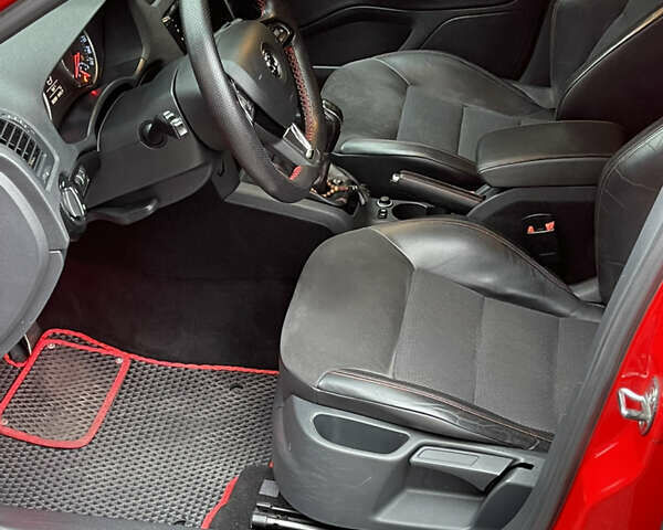 Червоний Шкода Октавія, об'ємом двигуна 1.98 л та пробігом 208 тис. км за 10500 $, фото 13 на Automoto.ua