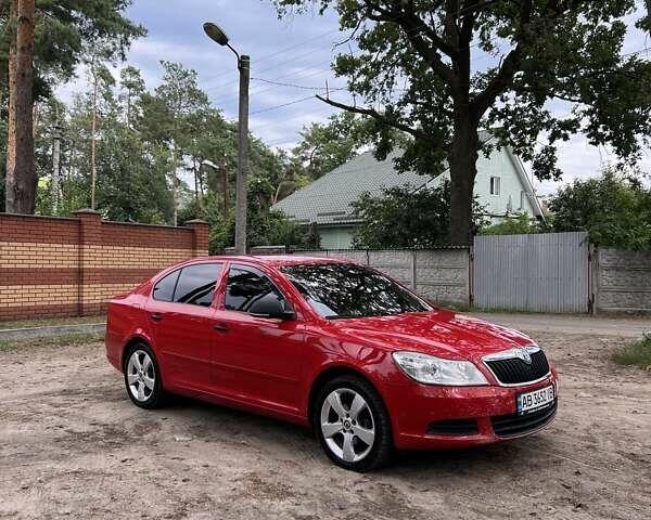 Красный Шкода Октавия, объемом двигателя 1.6 л и пробегом 309 тыс. км за 6900 $, фото 3 на Automoto.ua