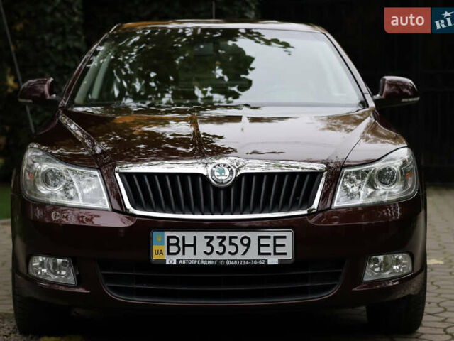 Красный Шкода Октавия, объемом двигателя 1.8 л и пробегом 40 тыс. км за 9600 $, фото 2 на Automoto.ua