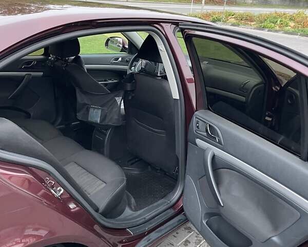 Красный Шкода Октавия, объемом двигателя 1.8 л и пробегом 167 тыс. км за 8200 $, фото 23 на Automoto.ua
