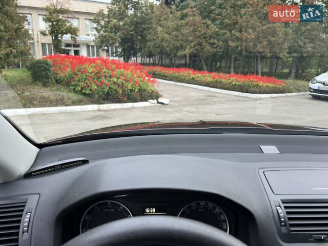 Красный Шкода Октавия, объемом двигателя 1.8 л и пробегом 24 тыс. км за 10499 $, фото 24 на Automoto.ua