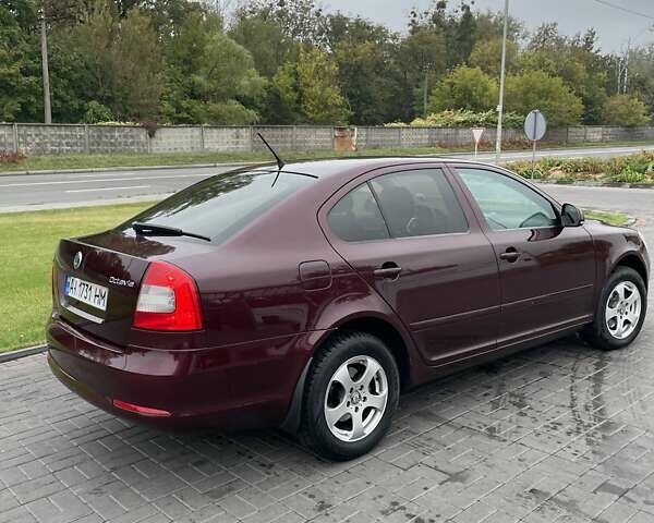 Красный Шкода Октавия, объемом двигателя 1.8 л и пробегом 167 тыс. км за 8200 $, фото 3 на Automoto.ua