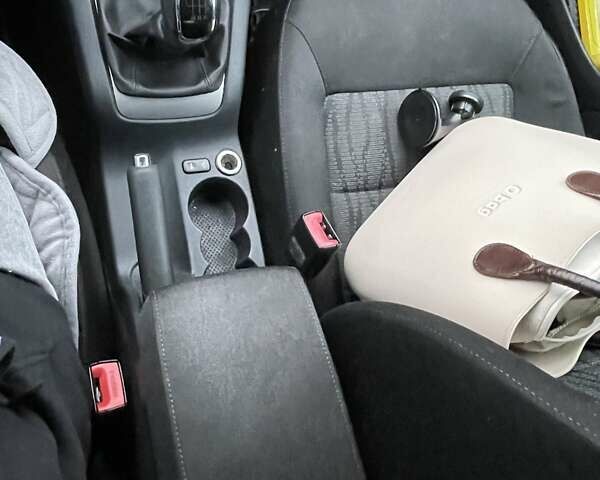 Красный Шкода Октавия, объемом двигателя 1.8 л и пробегом 167 тыс. км за 8200 $, фото 10 на Automoto.ua