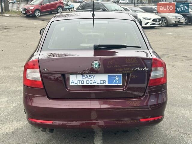Красный Шкода Октавия, объемом двигателя 1.8 л и пробегом 168 тыс. км за 7490 $, фото 5 на Automoto.ua