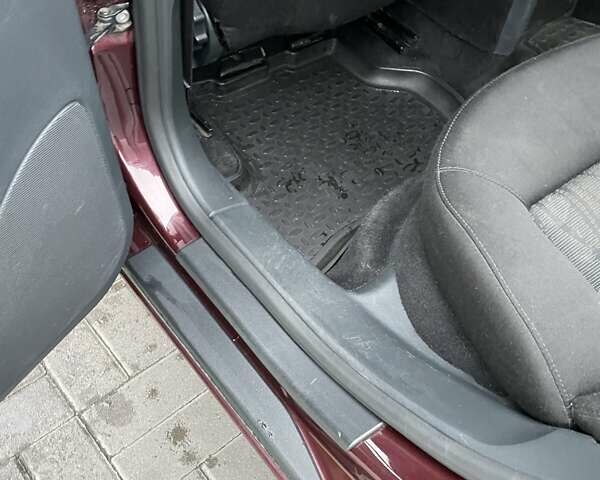 Красный Шкода Октавия, объемом двигателя 1.8 л и пробегом 167 тыс. км за 8200 $, фото 17 на Automoto.ua