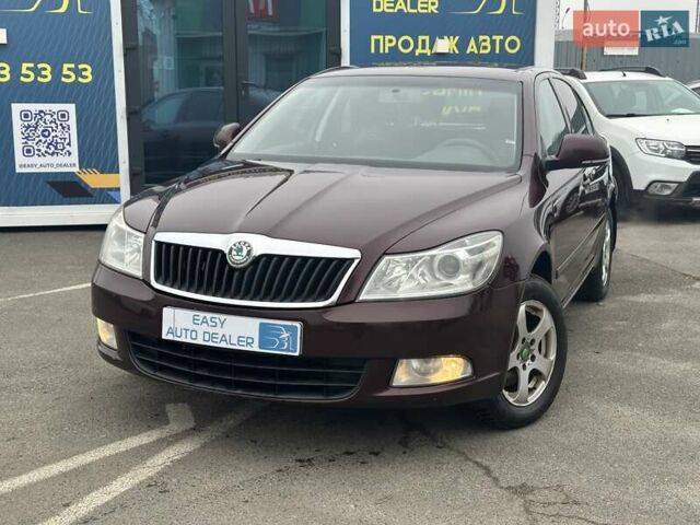 Красный Шкода Октавия, объемом двигателя 1.8 л и пробегом 168 тыс. км за 7490 $, фото 1 на Automoto.ua