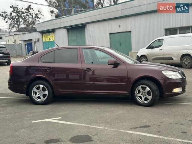 Красный Шкода Октавия, объемом двигателя 1.8 л и пробегом 168 тыс. км за 7490 $, фото 4 на Automoto.ua