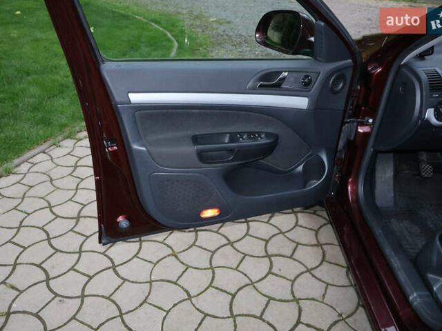 Красный Шкода Октавия, объемом двигателя 1.8 л и пробегом 40 тыс. км за 9600 $, фото 32 на Automoto.ua