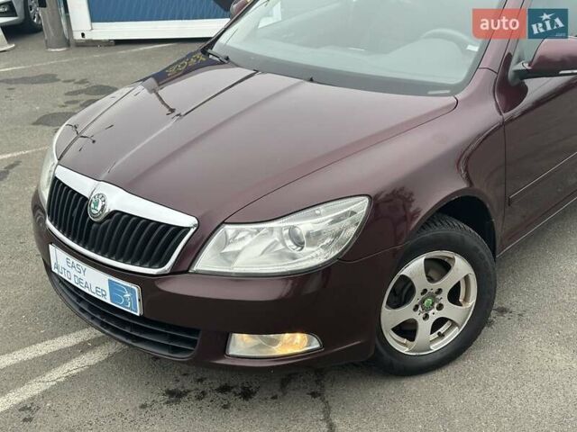 Красный Шкода Октавия, объемом двигателя 1.8 л и пробегом 168 тыс. км за 7490 $, фото 9 на Automoto.ua