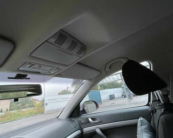 Красный Шкода Октавия, объемом двигателя 1.8 л и пробегом 167 тыс. км за 8200 $, фото 12 на Automoto.ua