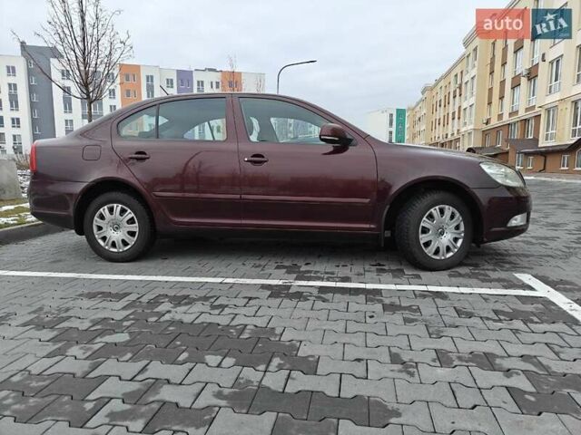 Красный Шкода Октавия, объемом двигателя 1.8 л и пробегом 170 тыс. км за 8000 $, фото 5 на Automoto.ua