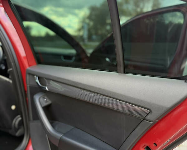 Шкода Октавія 2014 у Іршава на Automoto.ua Червоний Шкода Октавія, об'ємом двигуна 2 л та пробігом 203 тис. км за 13500 $, фото 30 на Automoto.ua