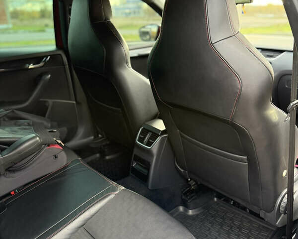 Шкода Октавія 2014 у Іршава на Automoto.ua Червоний Шкода Октавія, об'ємом двигуна 2 л та пробігом 203 тис. км за 13500 $, фото 34 на Automoto.ua