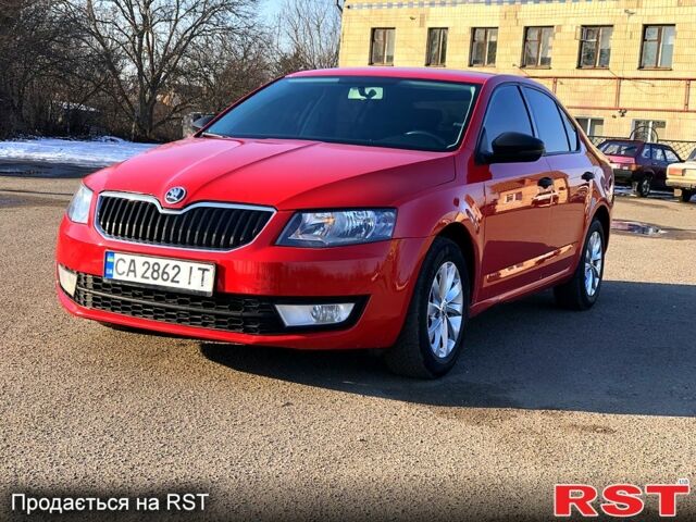 Красный Шкода Октавия, объемом двигателя 1.6 л и пробегом 215 тыс. км за 9900 $, фото 1 на Automoto.ua