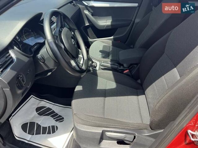 Красный Шкода Октавия, объемом двигателя 1.4 л и пробегом 192 тыс. км за 12500 $, фото 13 на Automoto.ua