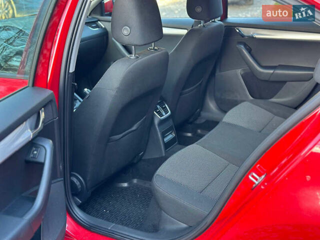 Красный Шкода Октавия, объемом двигателя 1.4 л и пробегом 213 тыс. км за 6800 $, фото 5 на Automoto.ua