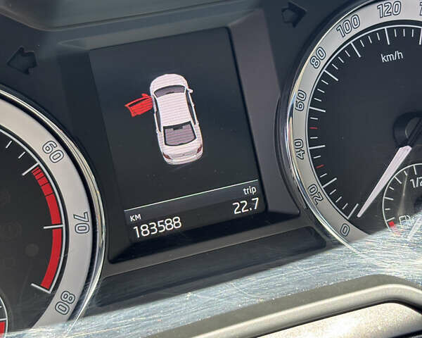 Красный Шкода Октавия, объемом двигателя 1.4 л и пробегом 183 тыс. км за 11700 $, фото 20 на Automoto.ua