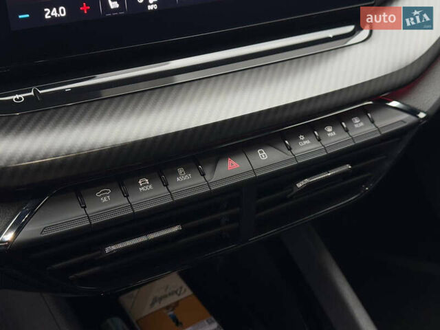 Красный Шкода Октавия, объемом двигателя 1.97 л и пробегом 140 тыс. км за 29999 $, фото 7 на Automoto.ua