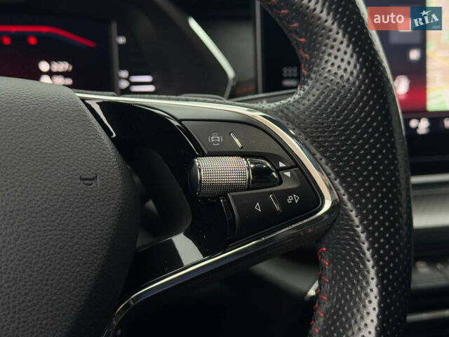 Красный Шкода Октавия, объемом двигателя 1.97 л и пробегом 140 тыс. км за 29999 $, фото 6 на Automoto.ua