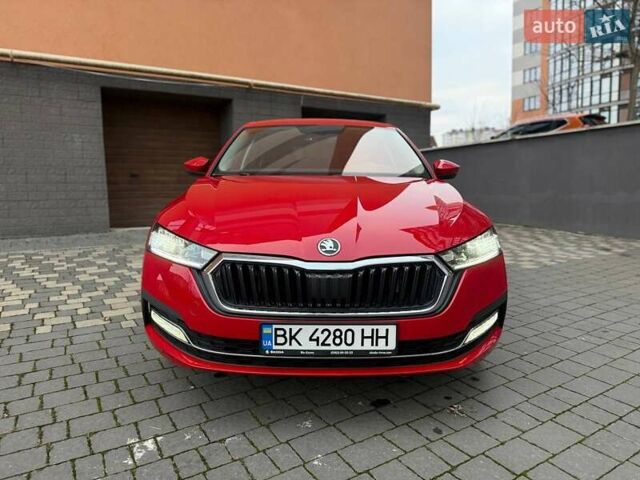 Червоний Шкода Октавія, об'ємом двигуна 1.4 л та пробігом 59 тис. км за 22300 $, фото 3 на Automoto.ua