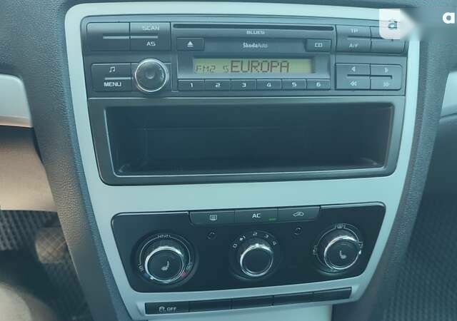 Шкода Октавія, об'ємом двигуна 1.8 л та пробігом 205 тис. км за 7999 $, фото 13 на Automoto.ua