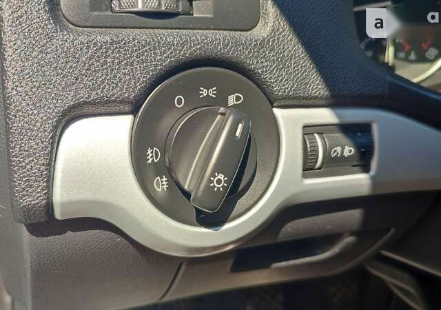 Шкода Октавія, об'ємом двигуна 1.8 л та пробігом 205 тис. км за 7999 $, фото 10 на Automoto.ua