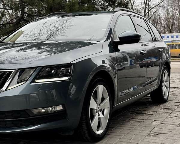 Шкода Октавия, объемом двигателя 2 л и пробегом 240 тыс. км за 14800 $, фото 5 на Automoto.ua