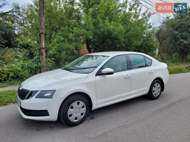 Шкода Октавия, объемом двигателя 1.6 л и пробегом 39 тыс. км за 16500 $, фото 4 на Automoto.ua