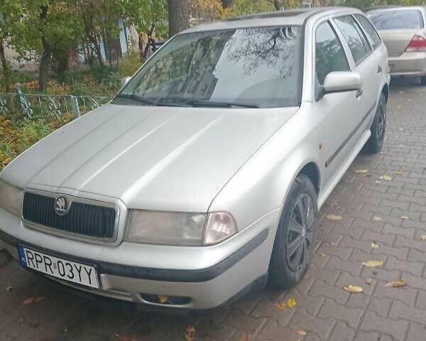 Шкода Октавия, объемом двигателя 1.9 л и пробегом 400 тыс. км за 2600 $, фото 5 на Automoto.ua