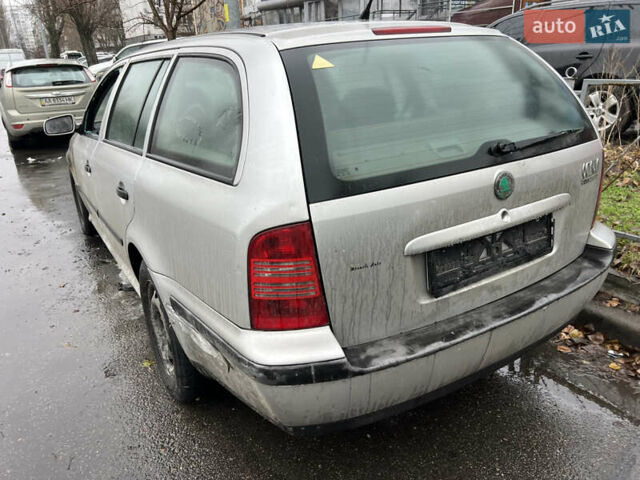 Шкода Октавия, объемом двигателя 1.6 л и пробегом 300 тыс. км за 850 $, фото 1 на Automoto.ua