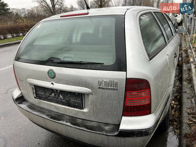 Шкода Октавия, объемом двигателя 1.6 л и пробегом 300 тыс. км за 850 $, фото 2 на Automoto.ua