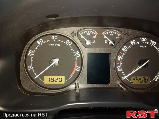 Шкода Октавія, об'ємом двигуна 1.6 л та пробігом 206 тис. км за 4100 $, фото 1 на Automoto.ua