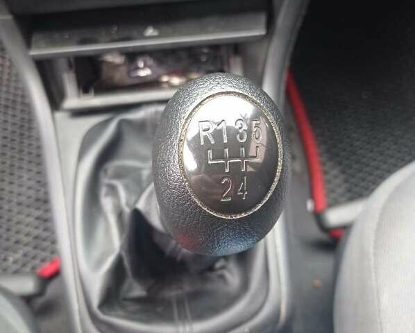 Шкода Октавия 2002 в Бершаде на Automoto.ua Шкода Октавия, объемом двигателя 1.62 л и пробегом 285 тыс. км за 4100 $, фото 9 на Automoto.ua