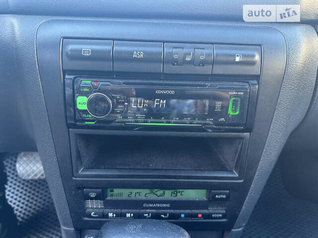 Шкода Октавія, об'ємом двигуна 2 л та пробігом 270 тис. км за 4500 $, фото 7 на Automoto.ua