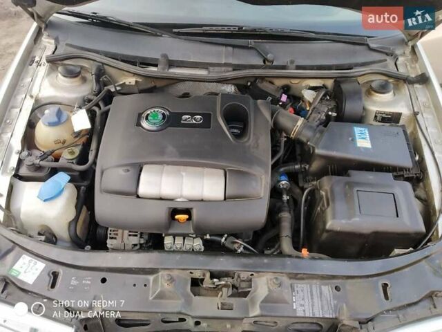 Шкода Октавія, об'ємом двигуна 2 л та пробігом 205 тис. км за 5600 $, фото 12 на Automoto.ua