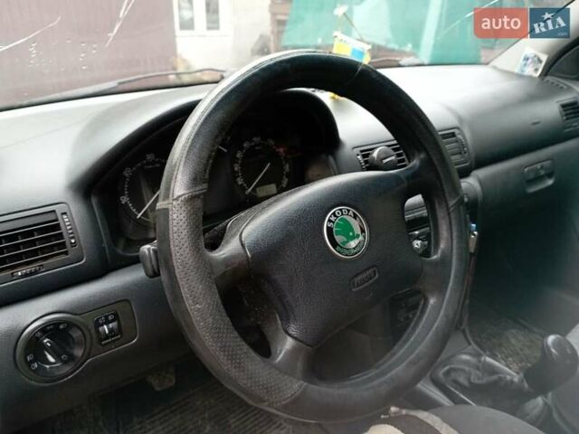 Шкода Октавия, объемом двигателя 1.9 л и пробегом 335 тыс. км за 4600 $, фото 8 на Automoto.ua
