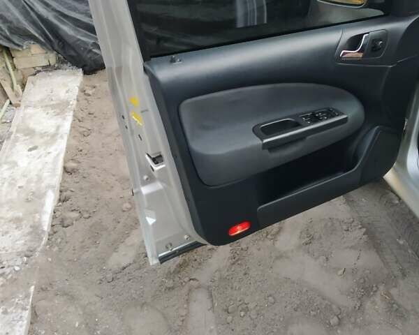Шкода Октавія, об'ємом двигуна 2 л та пробігом 205 тис. км за 5600 $, фото 14 на Automoto.ua