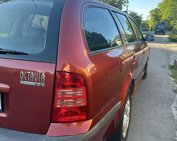 Шкода Октавія, об'ємом двигуна 2 л та пробігом 270 тис. км за 4500 $, фото 4 на Automoto.ua