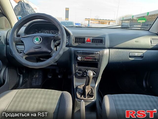 Шкода Октавия, объемом двигателя 16 л и пробегом 186 тыс. км за 4500 $, фото 9 на Automoto.ua