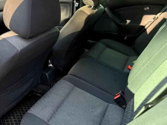 Шкода Октавия, объемом двигателя 2 л и пробегом 237 тыс. км за 5350 $, фото 7 на Automoto.ua