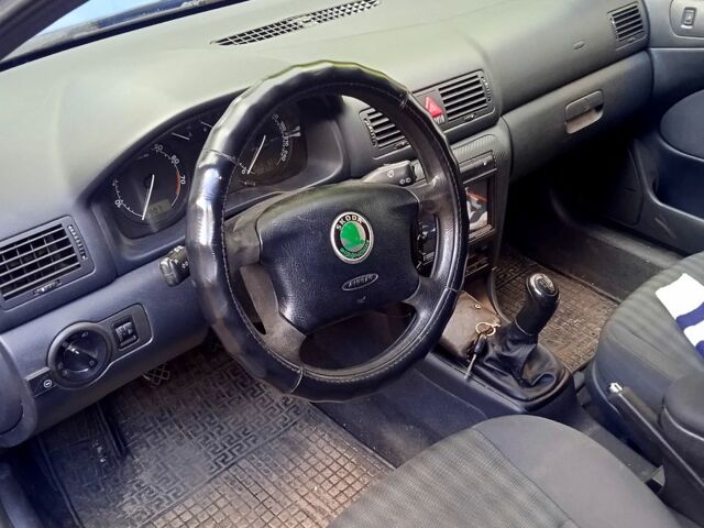 Шкода Октавия, объемом двигателя 1.6 л и пробегом 203 тыс. км за 4500 $, фото 1 на Automoto.ua