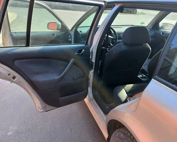 Шкода Октавия, объемом двигателя 1.6 л и пробегом 210 тыс. км за 4050 $, фото 7 на Automoto.ua