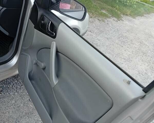 Шкода Октавія, об'ємом двигуна 1.6 л та пробігом 252 тис. км за 4400 $, фото 7 на Automoto.ua