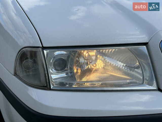 Шкода Октавия, объемом двигателя 1.6 л и пробегом 268 тыс. км за 3999 $, фото 2 на Automoto.ua