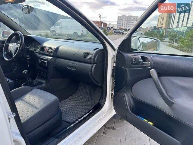 Шкода Октавия, объемом двигателя 1.6 л и пробегом 268 тыс. км за 3999 $, фото 17 на Automoto.ua