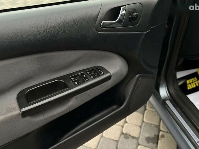 Шкода Октавия, объемом двигателя 1.6 л и пробегом 205 тыс. км за 4400 $, фото 18 на Automoto.ua